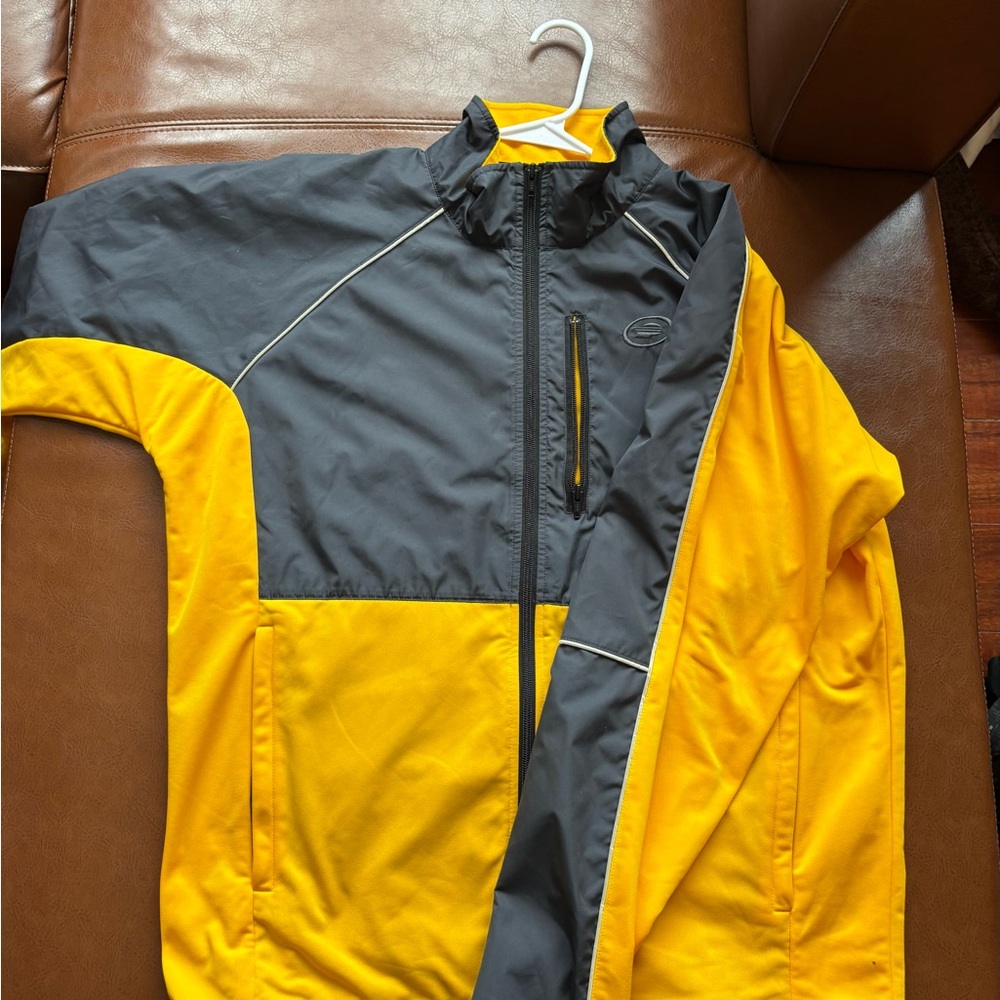 Men's Yellow and Gray Jacket